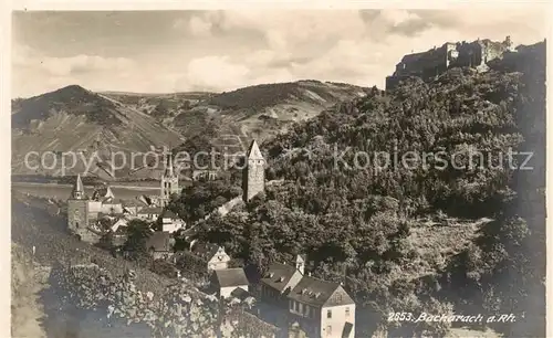 AK / Ansichtskarte Bacharach_Rhein Ortsansicht mit Kirche Burg Bacharach Rhein