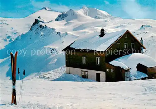 AK / Ansichtskarte Tuxerjoch_Tirol_AT Haus der oesterr Touristenklub mit Olperer und Kaserer 