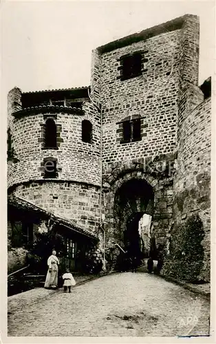 AK / Ansichtskarte Cordes_Orcival Porte des Ormeaux Monument Historique 