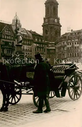 AK / Ansichtskarte 73801498 Dresden_Elbe Altmarkt Pferdekutsche 