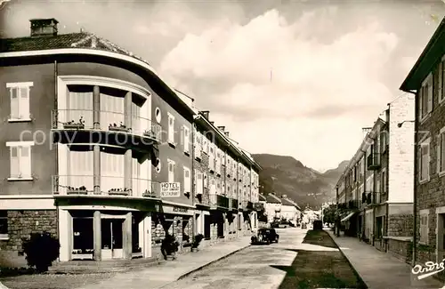 AK / Ansichtskarte La_Chapelle en Vercors Rue Principale Hotel des Sports La_Chapelle en Vercors