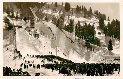 AK / Ansichtskarte 73808923 Garmisch-Partenkirchen Kleine und grosse Olympiaschanze Garmisch-Partenkirchen