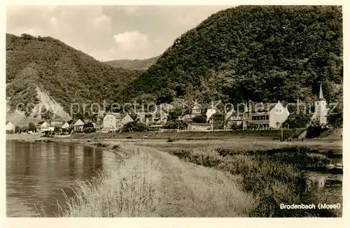 AK / Ansichtskarte 73810522 Brodenbach_Mosel Panorama 