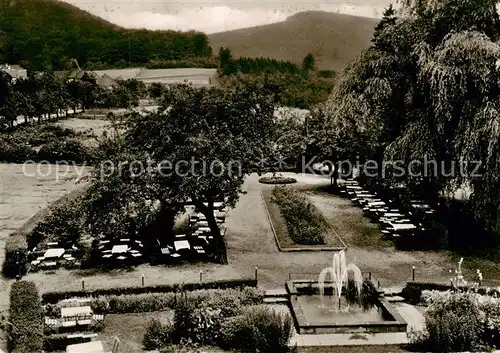 AK / Ansichtskarte 73812273 Rohdental_Hessisch_Oldendorf Grosser Garten Weinschaenke Schwanenteich 