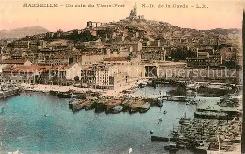 AK / Ansichtskarte Marseille_13 Un coin du vieux port Basilique Notre Dame de la Garde 