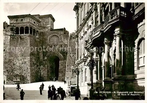 AK / Ansichtskarte 73817062 Perugia_Umbria_IT Universitá per Stranieri ed Arco di Augusto 