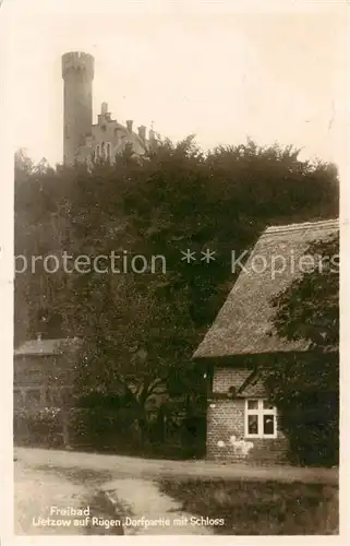 AK / Ansichtskarte 73817959 Lietzow__Ruegen Freibad Dorfpartie mit Schloss 