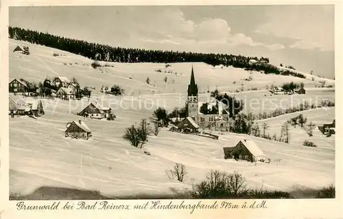 AK / Ansichtskarte 73819948 Grunwald_Glatz_PL mit Hindenburgbaude und Kirche 