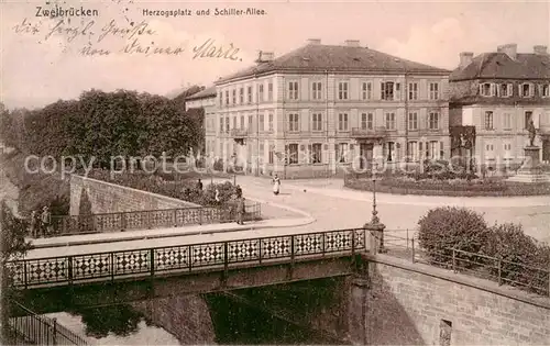 AK / Ansichtskarte 73821874 Zweibruecken_Pfalz Herzogsplatz und Schiller Allee Zweibruecken Pfalz