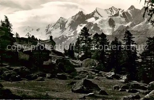 AK / Ansichtskarte Saas Grund_VS mit Triftalp Weissmieshuette und Mischabelgruppe 