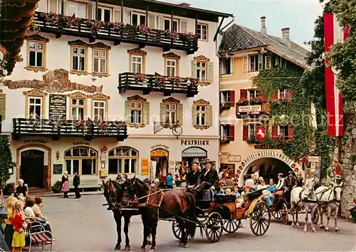 AK / Ansichtskarte St_Wolfgang_Wolfgangsee Marktplatz mit Hotel Post und Postkutschen St_Wolfgang_Wolfgangsee