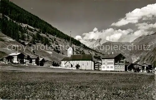 AK / Ansichtskarte Ulrichen mit Kirche und Galenstock Ulrichen