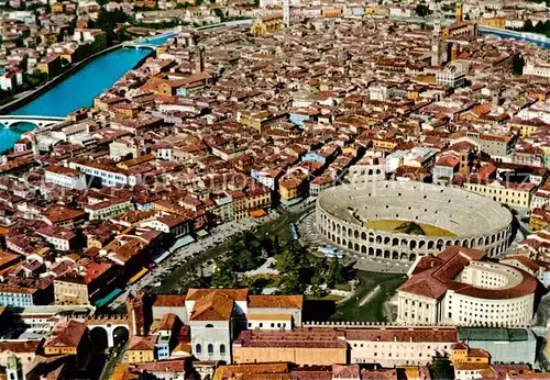 AK / Ansichtskarte Verona__Veneto_IT Panorama con arena 
