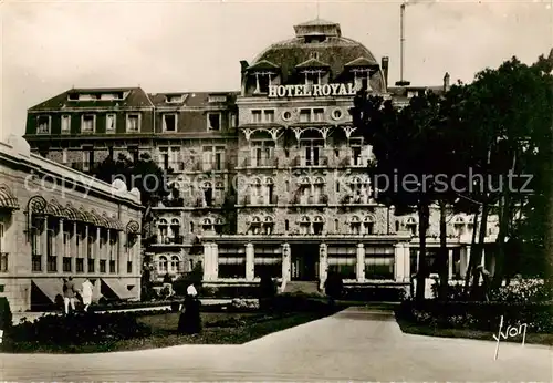 AK / Ansichtskarte La_Baule_sur_Mer_La Baule les Pins_44 Hotel Royal 