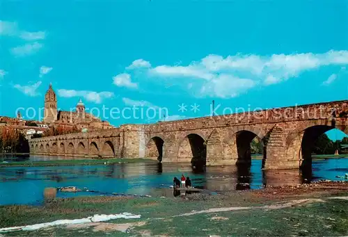 AK / Ansichtskarte Salamanca__ES Puente Romano y Catedral 