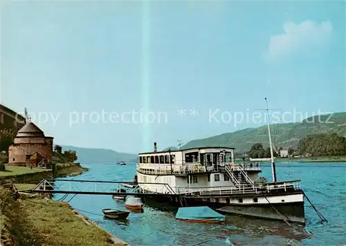 AK / Ansichtskarte Andernach_Rhein Schwimmendes Bootshaus des Rudervereins Rhenus Am alten Kran Andernach Rhein