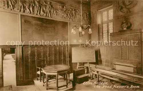 AK / Ansichtskarte Eton__Berkshire_UK Eton College The Head Masters Room 