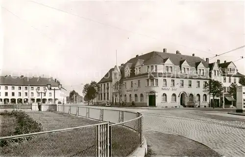 AK / Ansichtskarte 73849775 Saarlouis_Saarlautern Partie am Bahnhof 