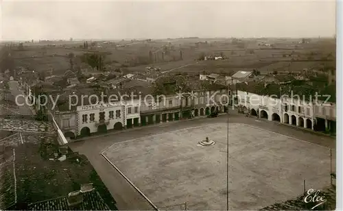 AK / Ansichtskarte  Sauveterre-de-Guyenne_33_Gironde Vue generale Hotel de Ville 