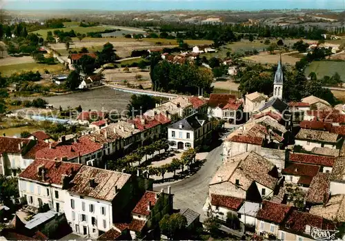 AK / Ansichtskarte  Verteillac Vue aerienne Le Centre Verteillac