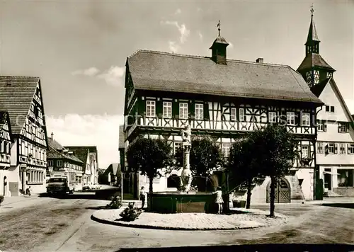 AK / Ansichtskarte 73853924 Steinheim_Murr Marktplatz und Rathaus Steinheim Murr