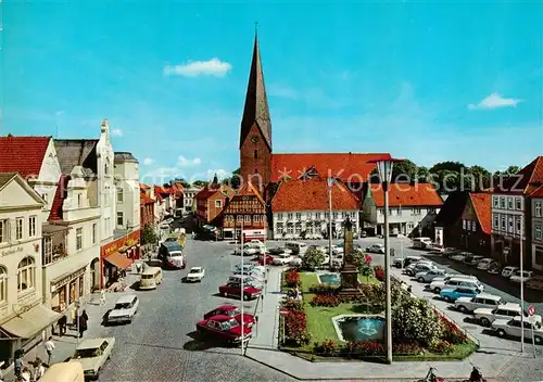 AK / Ansichtskarte 73854548 Eutin Marktplatz Kirche Eutin