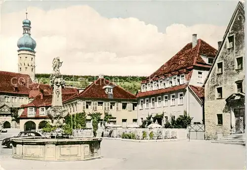 AK / Ansichtskarte 73854582 Weikersheim Marktplatz mit Schlosseingang Gruener Hof Gasthof Metzgerei Weikersheim