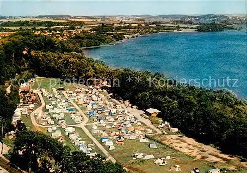 AK / Ansichtskarte 73857797 Ascheberg_Holstein Campingplatz und Strandhalle Fliegeraufnahme Ascheberg_Holstein