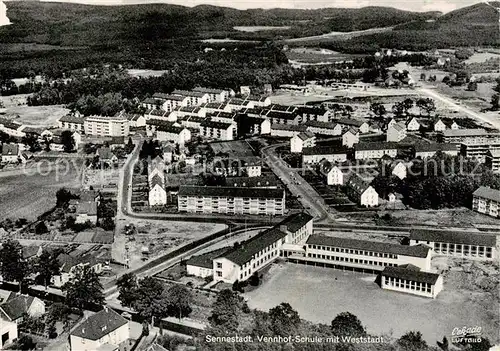 AK / Ansichtskarte 73857856 Sennestadt_Bielefeld Vennhof Schule mit Weststadt Fliegeraufnahme 