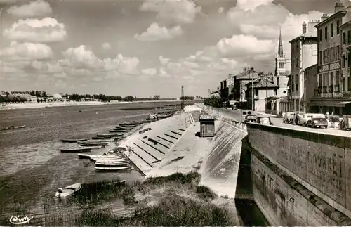 AK / Ansichtskarte  Saint_Laurent_les_Macon Les Quais de la Saône 