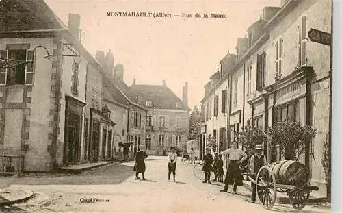 AK / Ansichtskarte  Montmarault_03_Allier Rue de la Mairie 