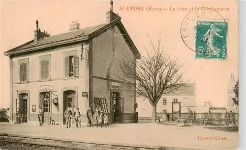 AK / Ansichtskarte  Saint-Andre-de-l_Eure_27 La Gare et la Gendarmerie 