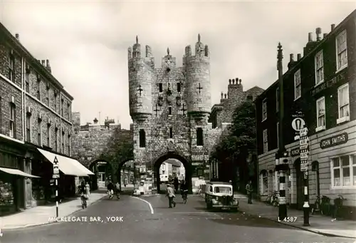 AK / Ansichtskarte 73881492 York__UK Micklegate Bar 