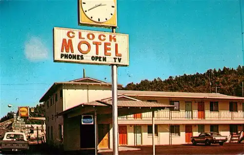 AK / Ansichtskarte 73881734 Williams_Arizona_USA Clock Motel  