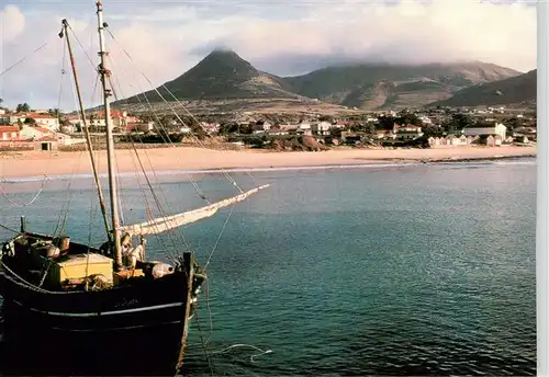 AK / Ansichtskarte 73898688 Porto_Santo_Madeira_PT Panorama Fischerboot 