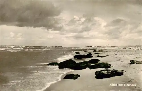 AK / Ansichtskarte 73903499 Neuhaus_Ostseebad_Dierhagen Strandpartie 