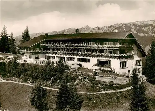 AK / Ansichtskarte 73904106 Sonthofen__Oberallgaeu Berghotel Allgaeuer Berghof mit Alpe Eck