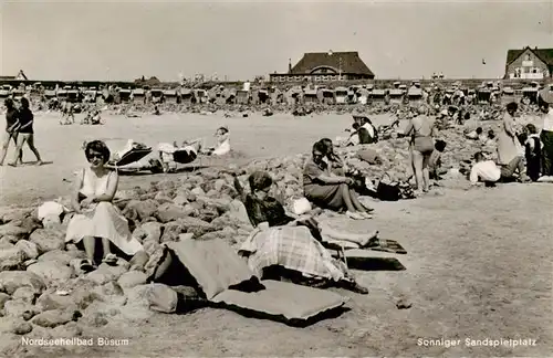 AK / Ansichtskarte 73905843 Buesum_Nordseebad Sonniger Sandspielplatz