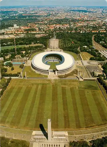 AK / Ansichtskarte 73906481 Stadion_Stadium_Estadio Berlin Olympiastadion