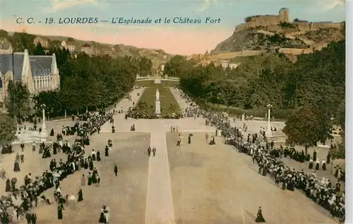 AK / Ansichtskarte  Lourdes_65 Esplanade et le Chateau Fort