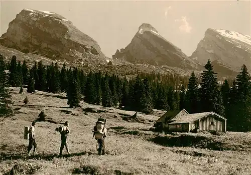 AK / Ansichtskarte  Alt_St_Johann Alp Sellamatt mit Churfirsten