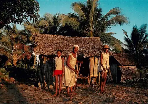 AK / Ansichtskarte 73915508 Antananarivo_Tananarive_Madagaskar Maison traditionelle cote est