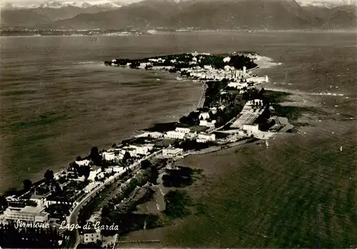 AK / Ansichtskarte 73916902 Sirmione_Lago_di_Garda Fliegeraufnahme