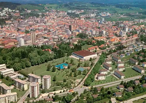 AK / Ansichtskarte  La_Chaux-de-Fonds_NE Vue aerienne Piscine patinoire