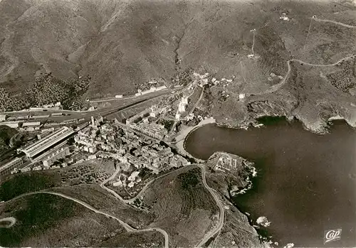 AK / Ansichtskarte 73934655 Port-Bou_Portbou_Costa_Brava_ES Vue aerienne