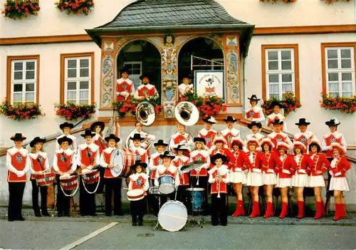 AK / Ansichtskarte 73936211 Hadamar_Westerwald Musikalische Musketiere und Tanzcorps der Karnevalsgesellschaft