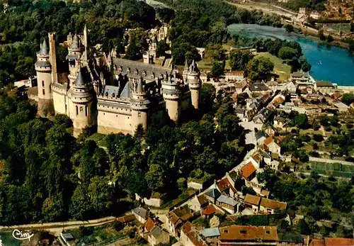 AK / Ansichtskarte  Pierrefonds_60_Oise Vue aerienne Le Chateau