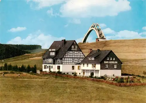 AK / Ansichtskarte 73942556 Winterberg__Hochsauerland_NRW Hotel Haus Herrloh Sprungschanze