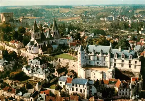 AK / Ansichtskarte  Loches_37_Indre-et-Loire Vue aerienne sur le chateau lEglise Saint Ours et le donjon