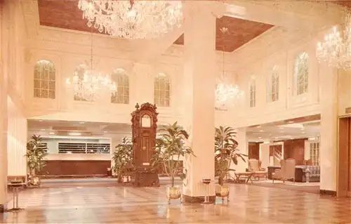 AK / Ansichtskarte 73946484 New_Orleans_Louisiana_USA Lobby of the magnificent Monteleone Hotel